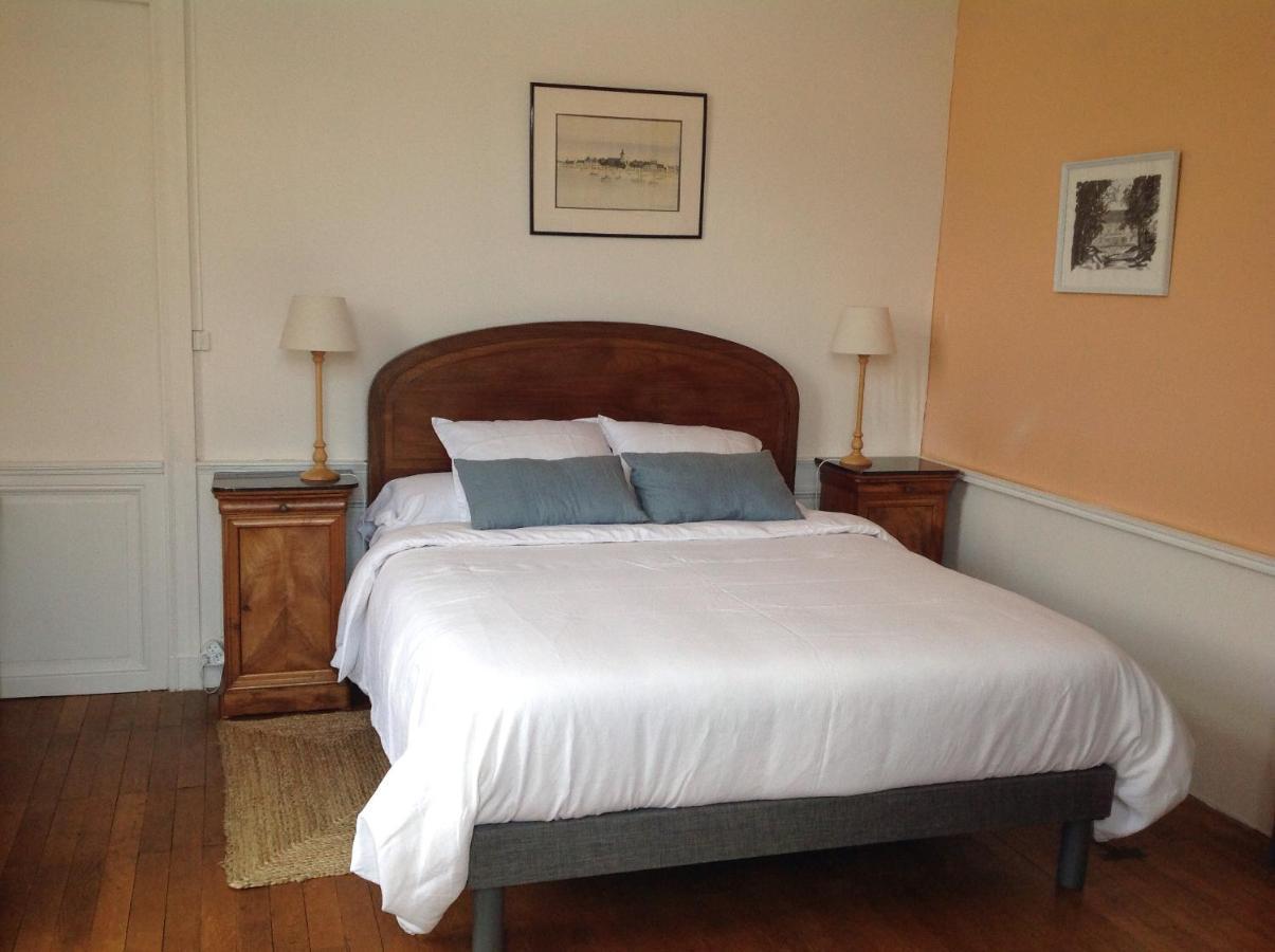 Le Plessis Bed & Breakfast Орво Екстериор снимка