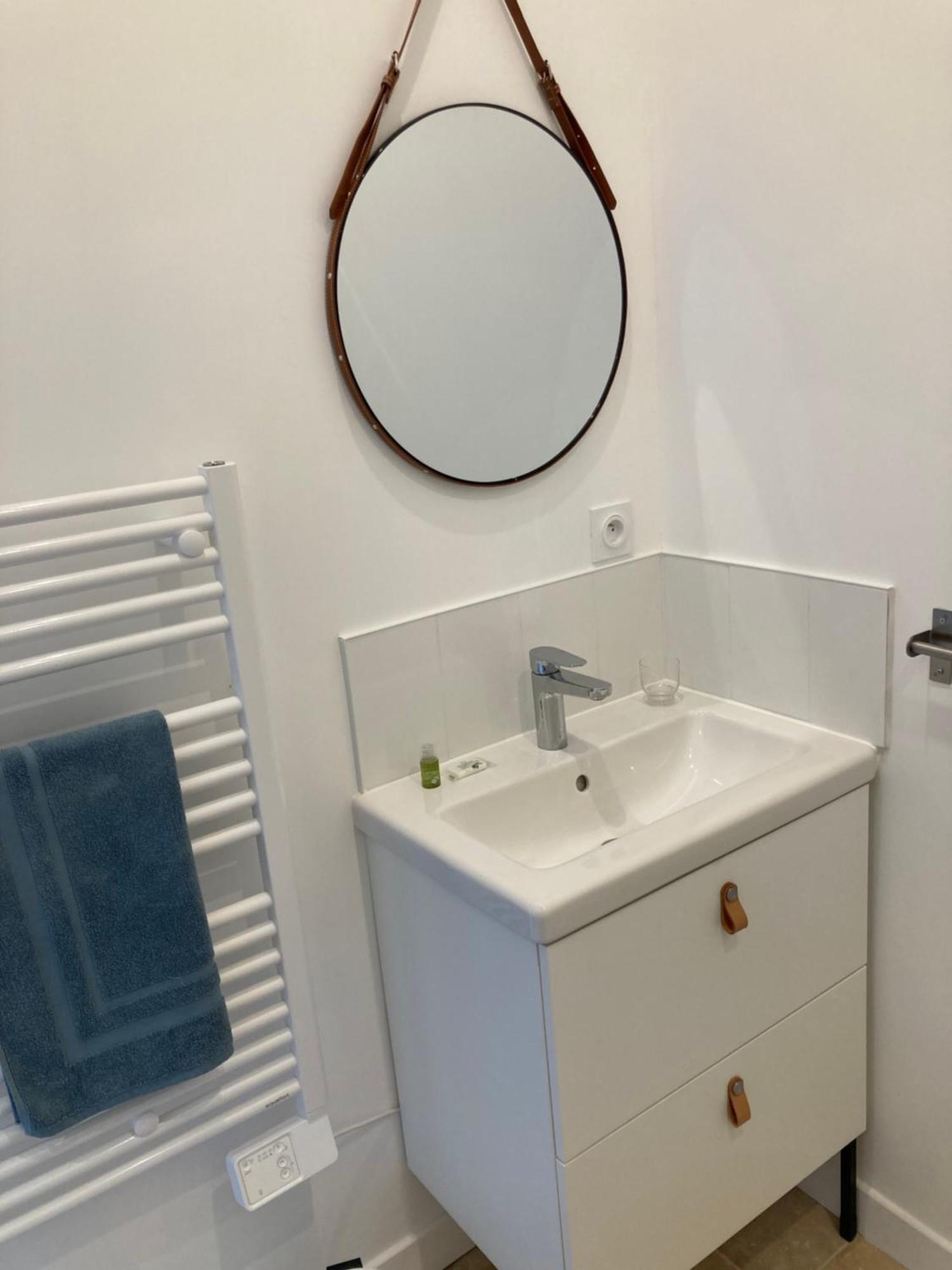 Le Plessis Bed & Breakfast Орво Екстериор снимка